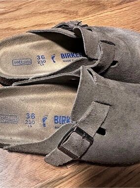 Birkenstock Arizona Two-Strap Sandals Brown EU 36